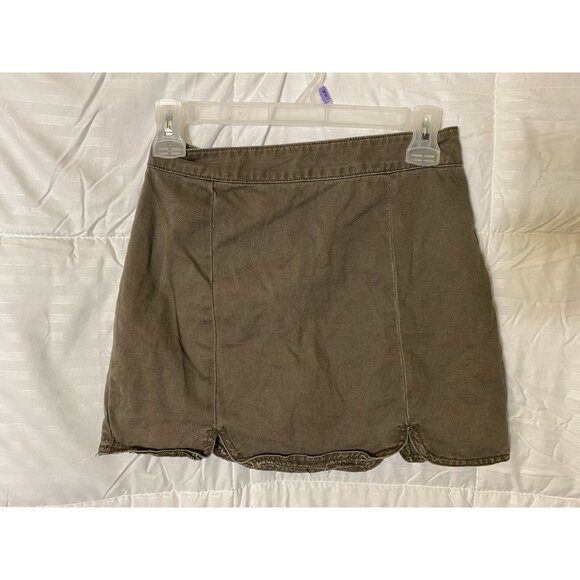 FOREVER 21 ARMY GREEN MINI SKIRT WOMENS JUNIORS SIZE SMALL 1/3 S - Picture 1 of 2